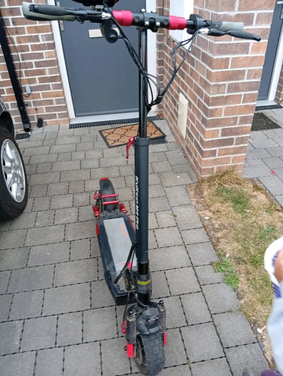 Kukurin M4 pro electric scooter - Image 4