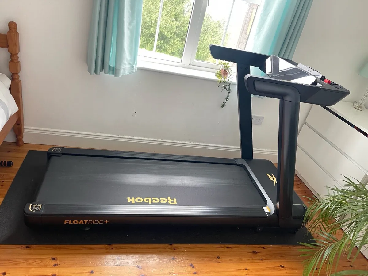 Reebok FR30z Floatride treadmill - Image 1