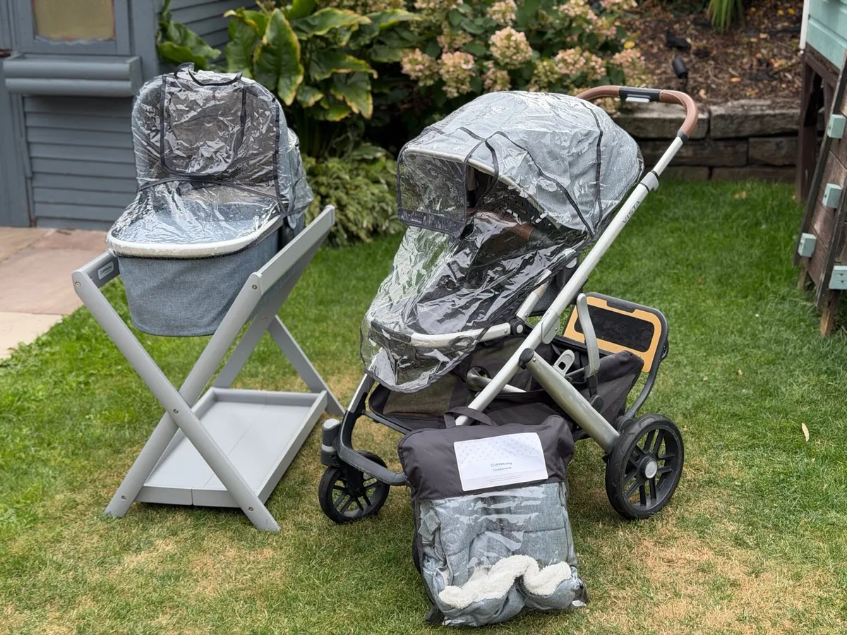 Uppababy Vista 2 Travel System Grey - Image 2