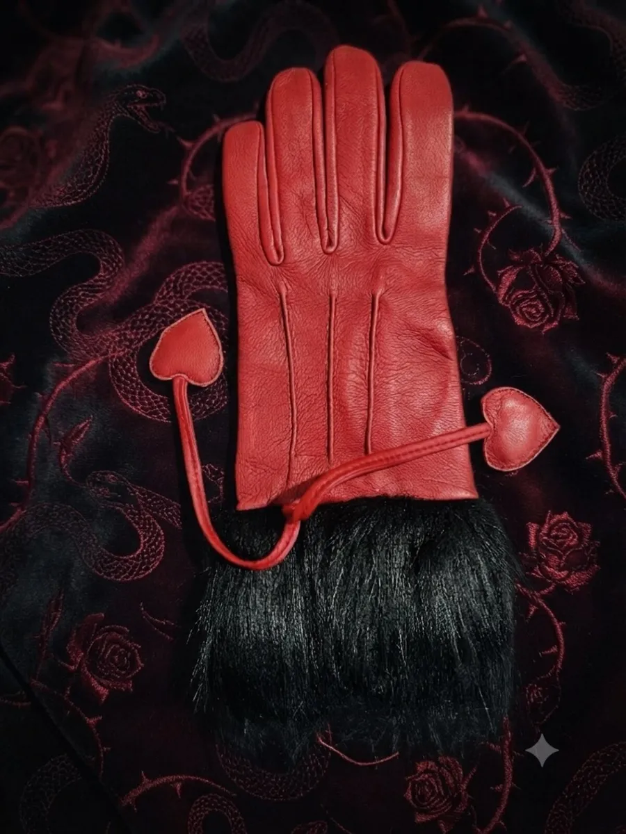 beautiful glove - Image 4
