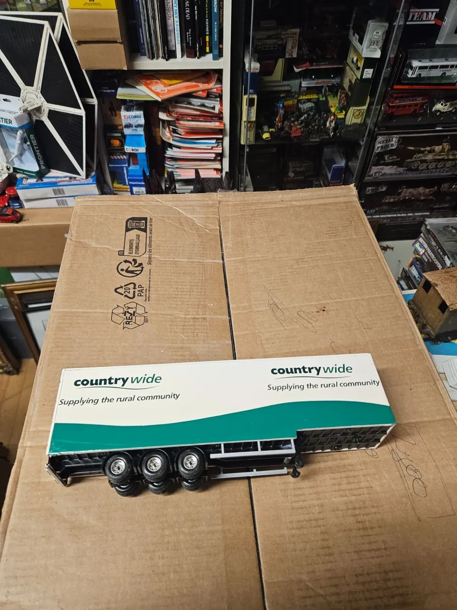 Corgi Trailer 1.50 - Image 1