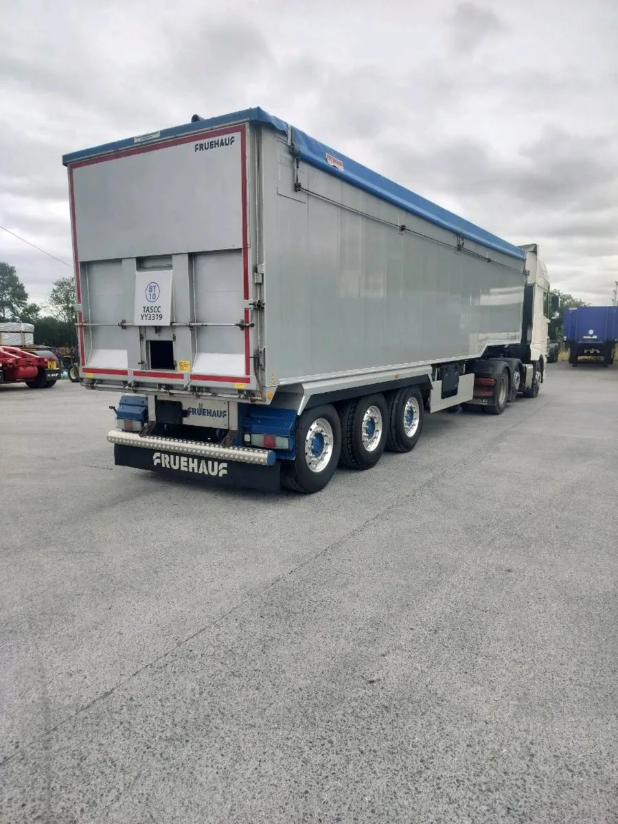 2023 Fruehauf Bulk Tipping Trailer - Image 3