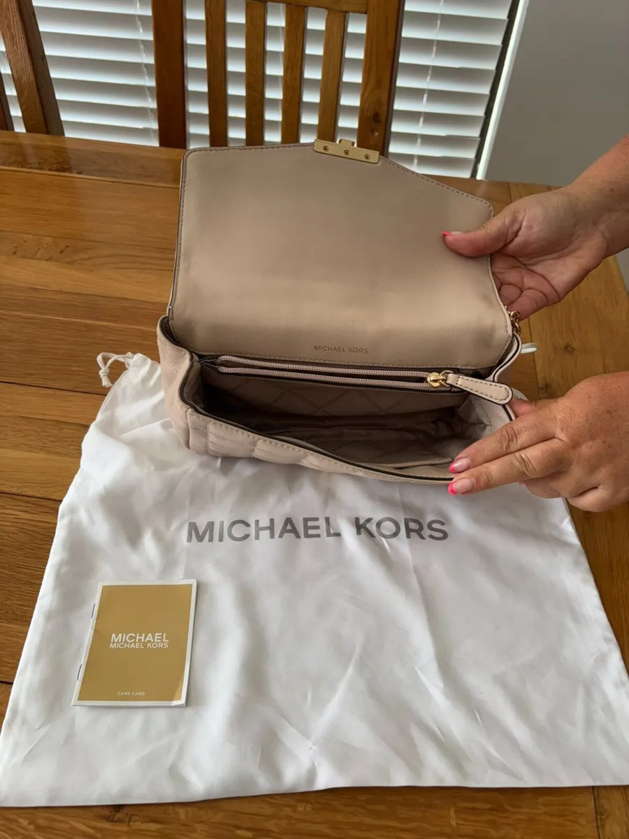 Handbags - Image 2