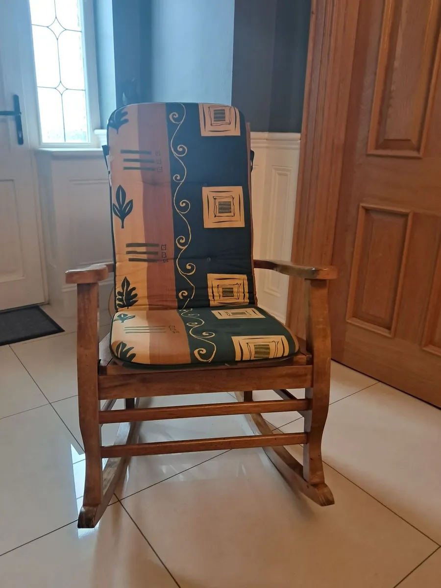 Rocking chair - Image 2