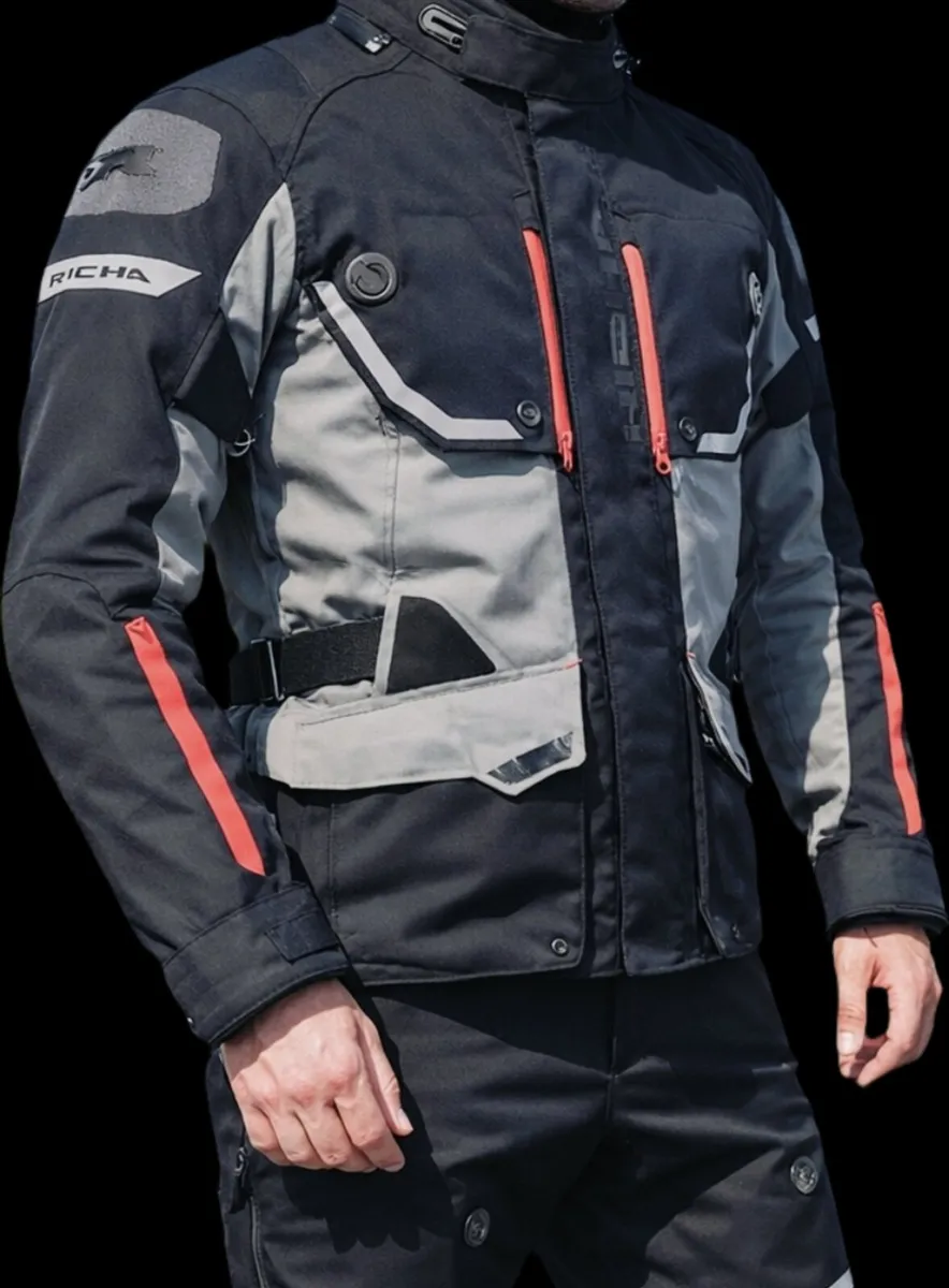 Richa Infinity Pro motorcycle suit - Image 3