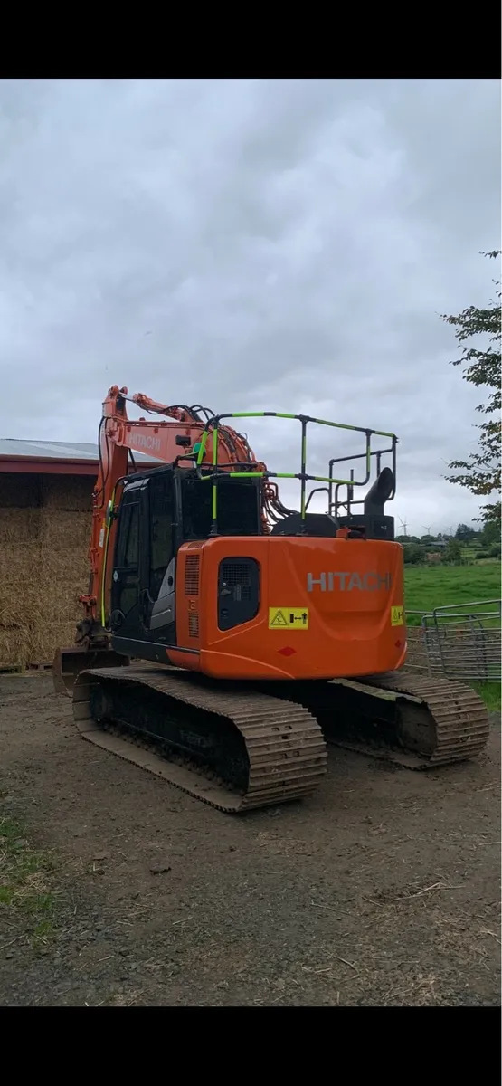 2018 Hitachi ZX135-6 LCN - Image 2