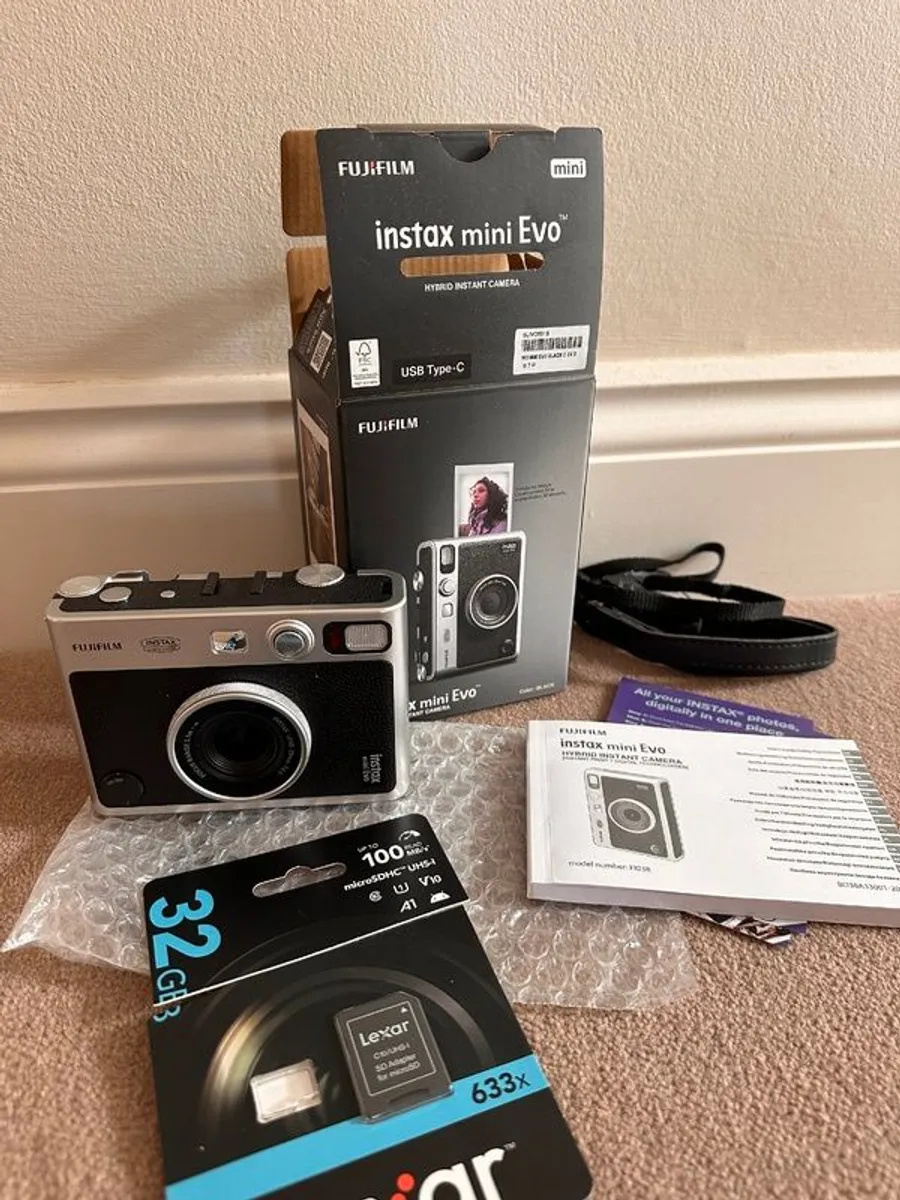 Fujifilm Instax Mini Evo - used once - Image 1