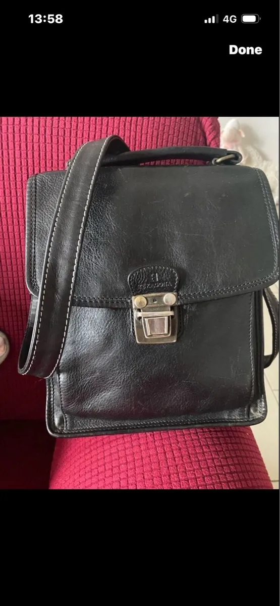 Hexagona Leather Shoulder Bag - Image 1