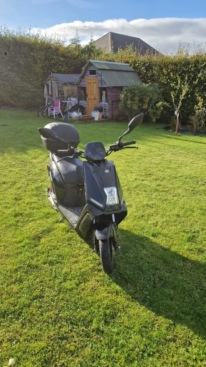 2021 Lifan Scooter, 469km Mileage, want gone ASAP - Image 3