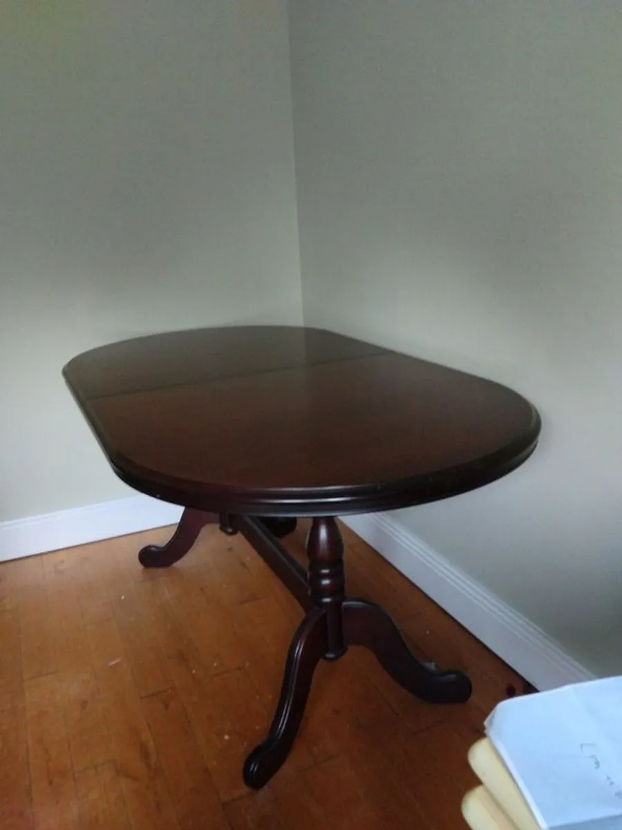 Rossmore table - Image 1