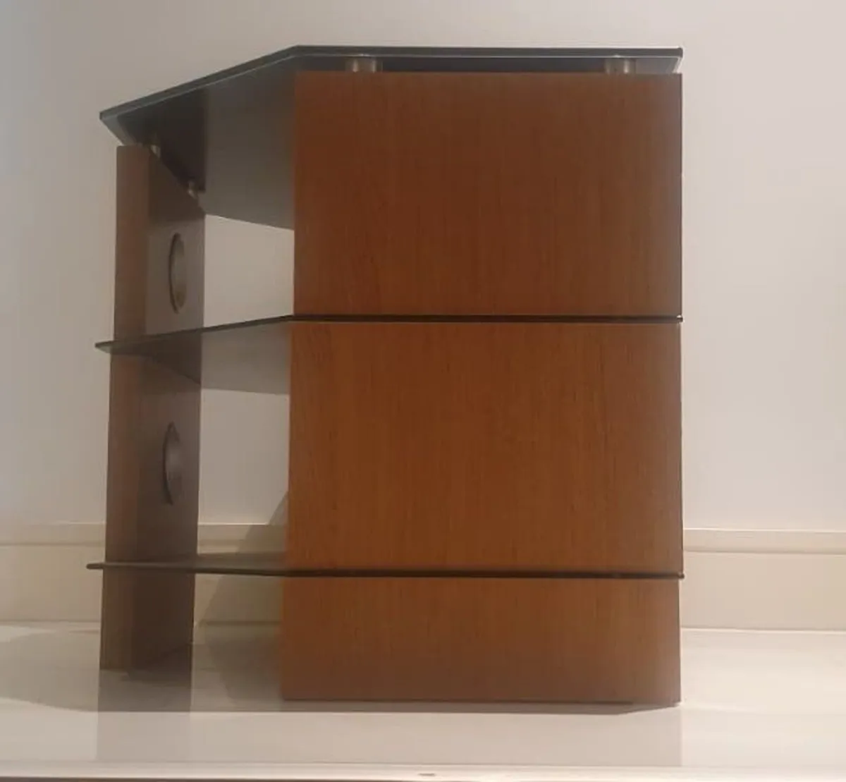 🎮 Stylish Glass TV & Games Console Unit 🎮 - Image 3