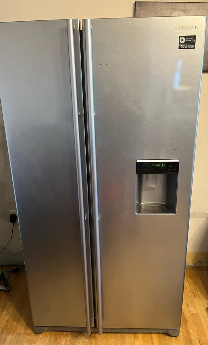Samsung American Fridge Freezer - Image 1