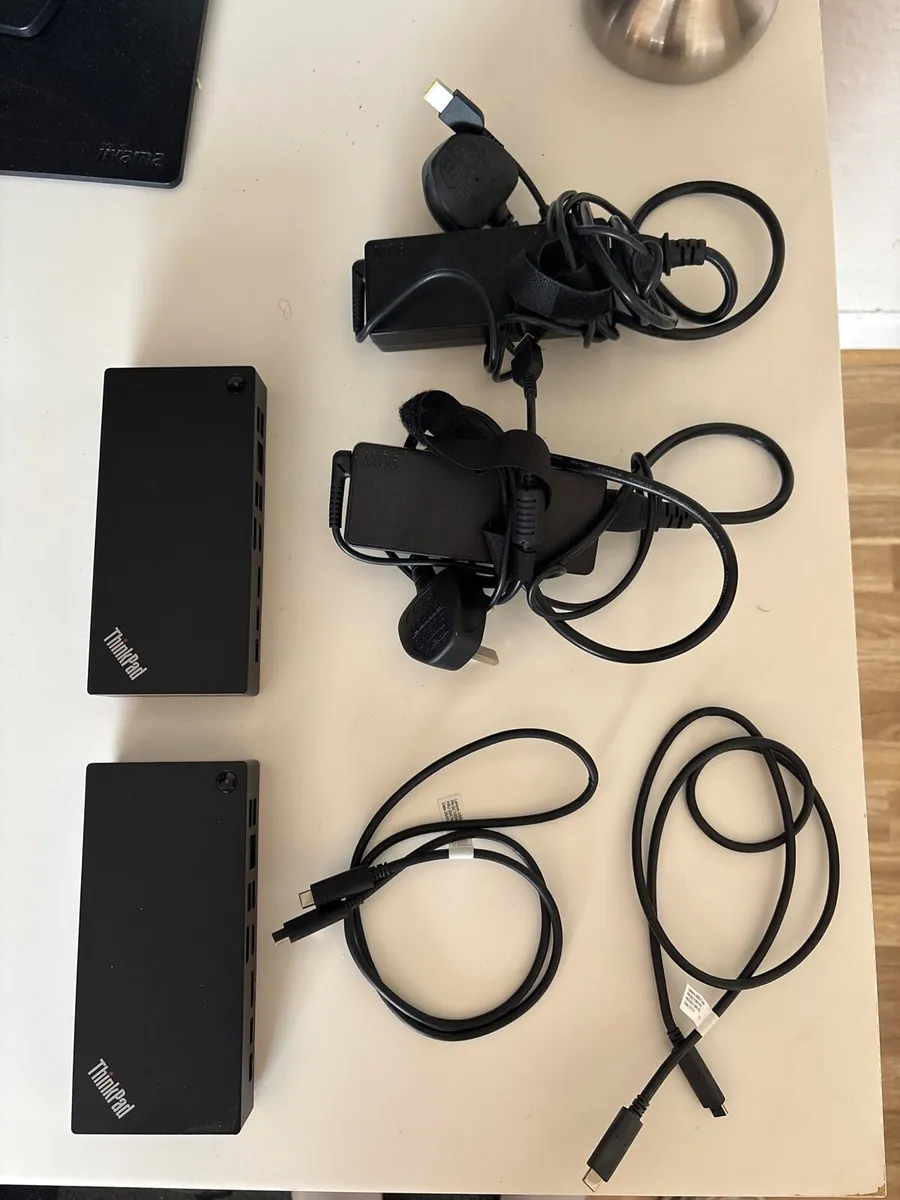 Lenovo Docking Stations - Image 1