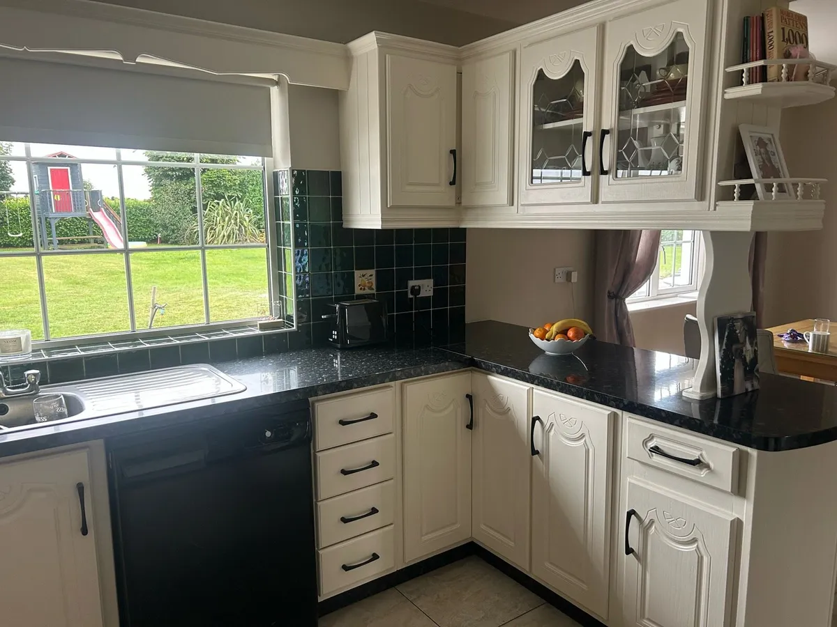 Kitchen - Image 2