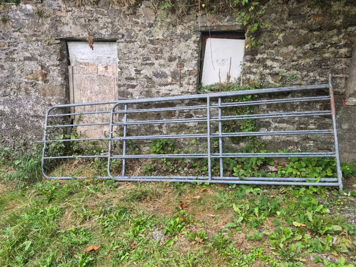 Farm gates