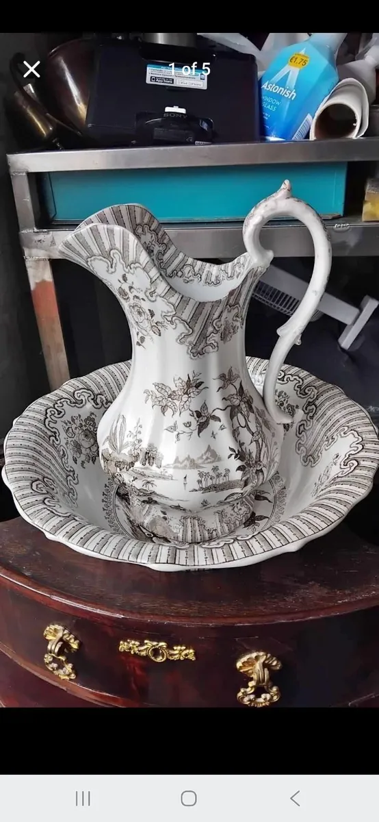 Victorian jug and washbowl