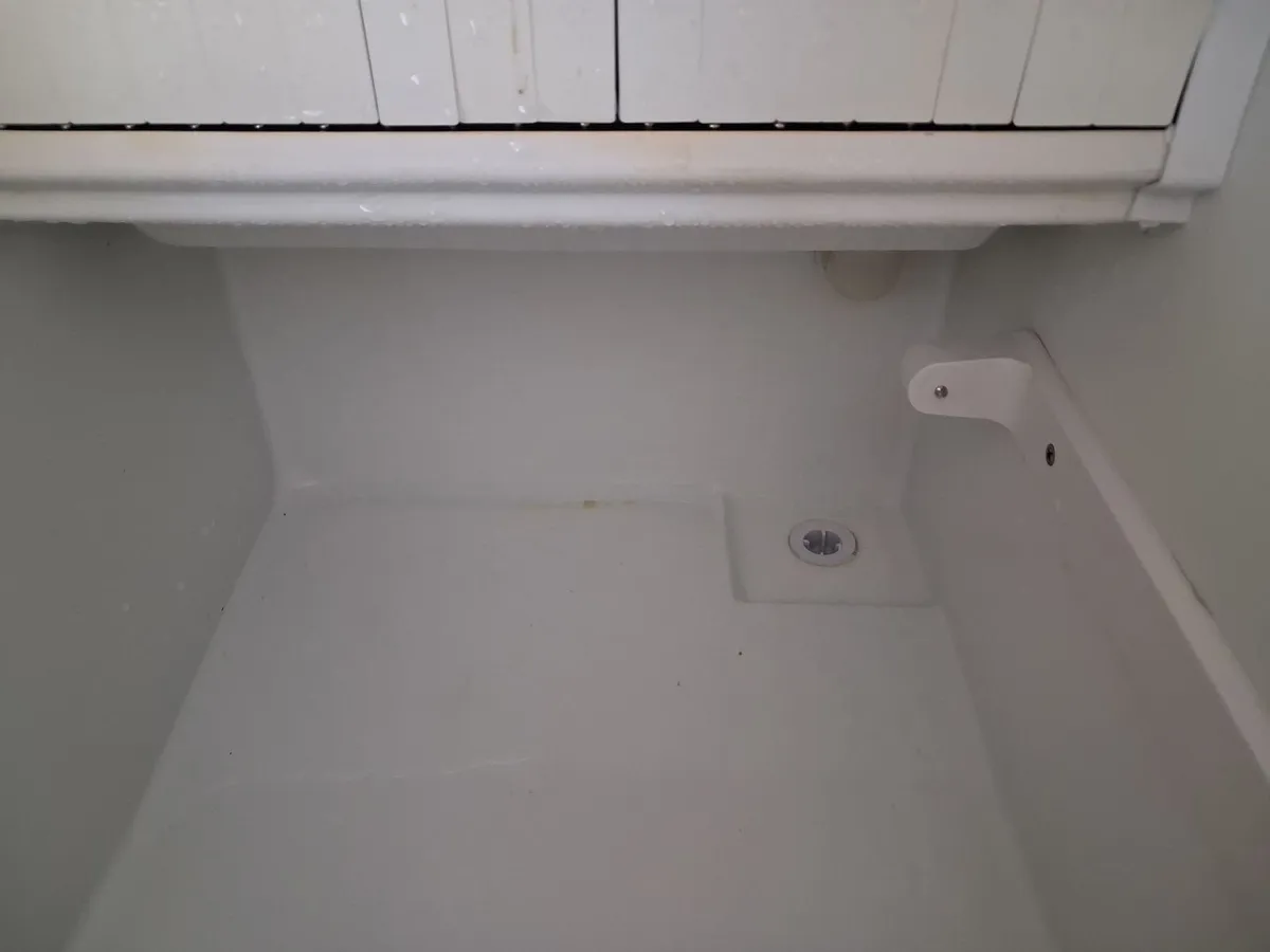 Ice Machine - Image 3