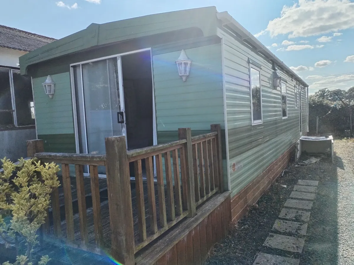 Mobile home - Image 1