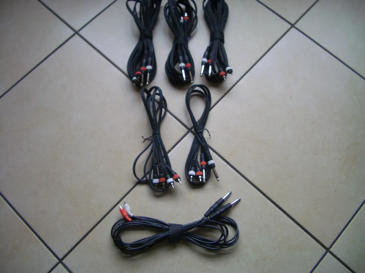 6 Audio Cable Leads - Image 2