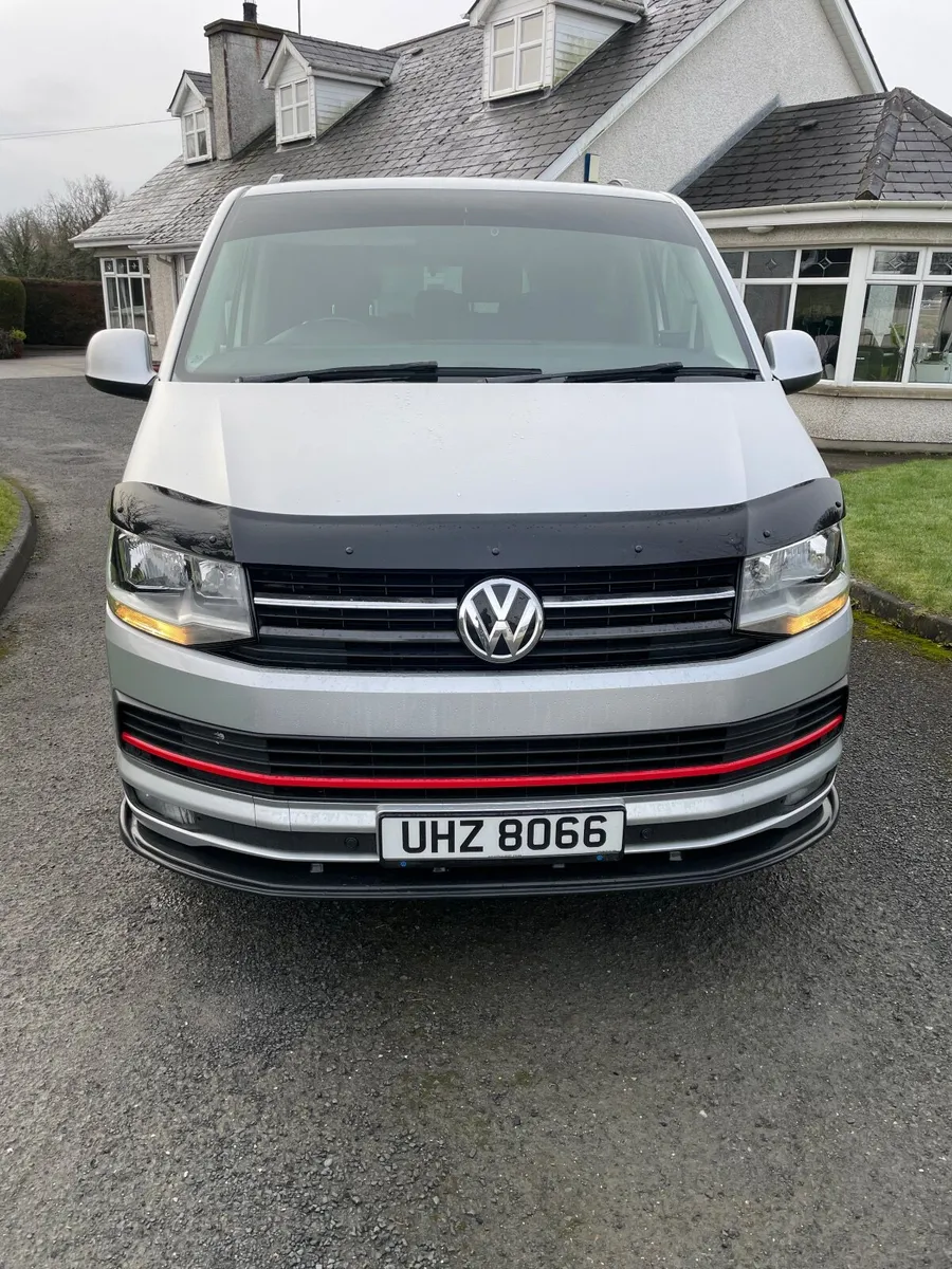 Volkswagen Transporter 2017 - Image 1