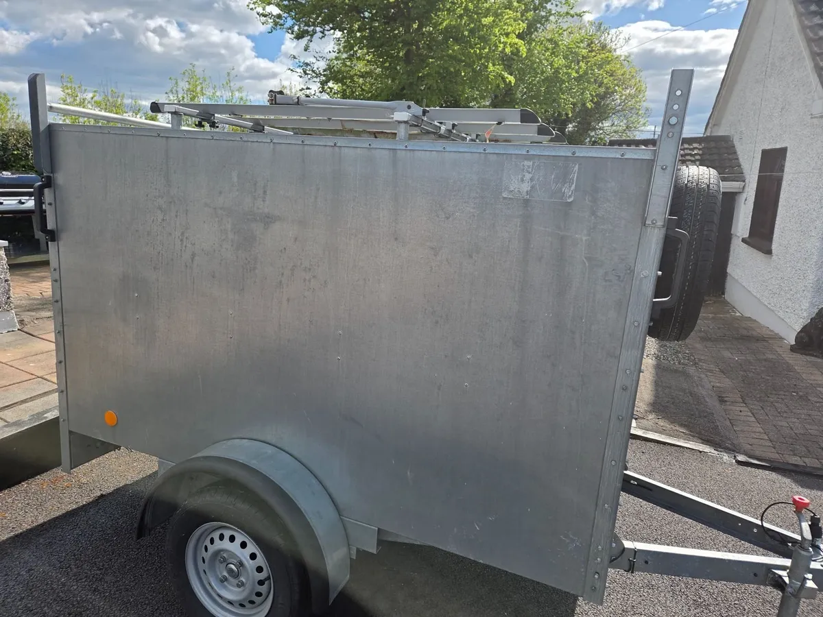 Camping trailer - Image 2