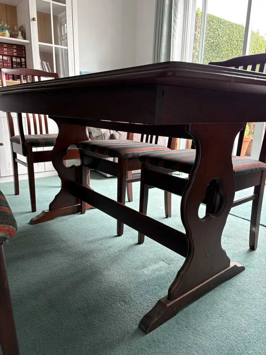 Dining room table & chairs - Image 2