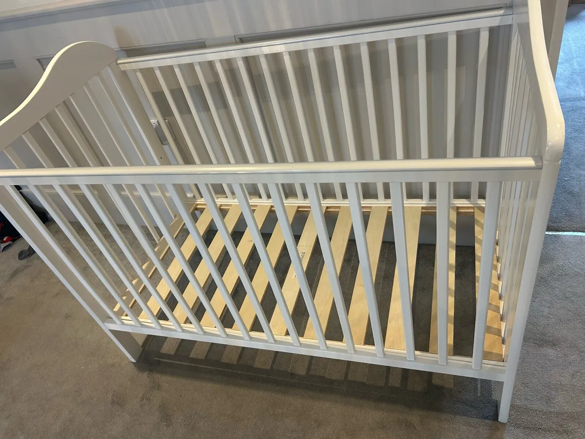 Babylo white cot - Image 4