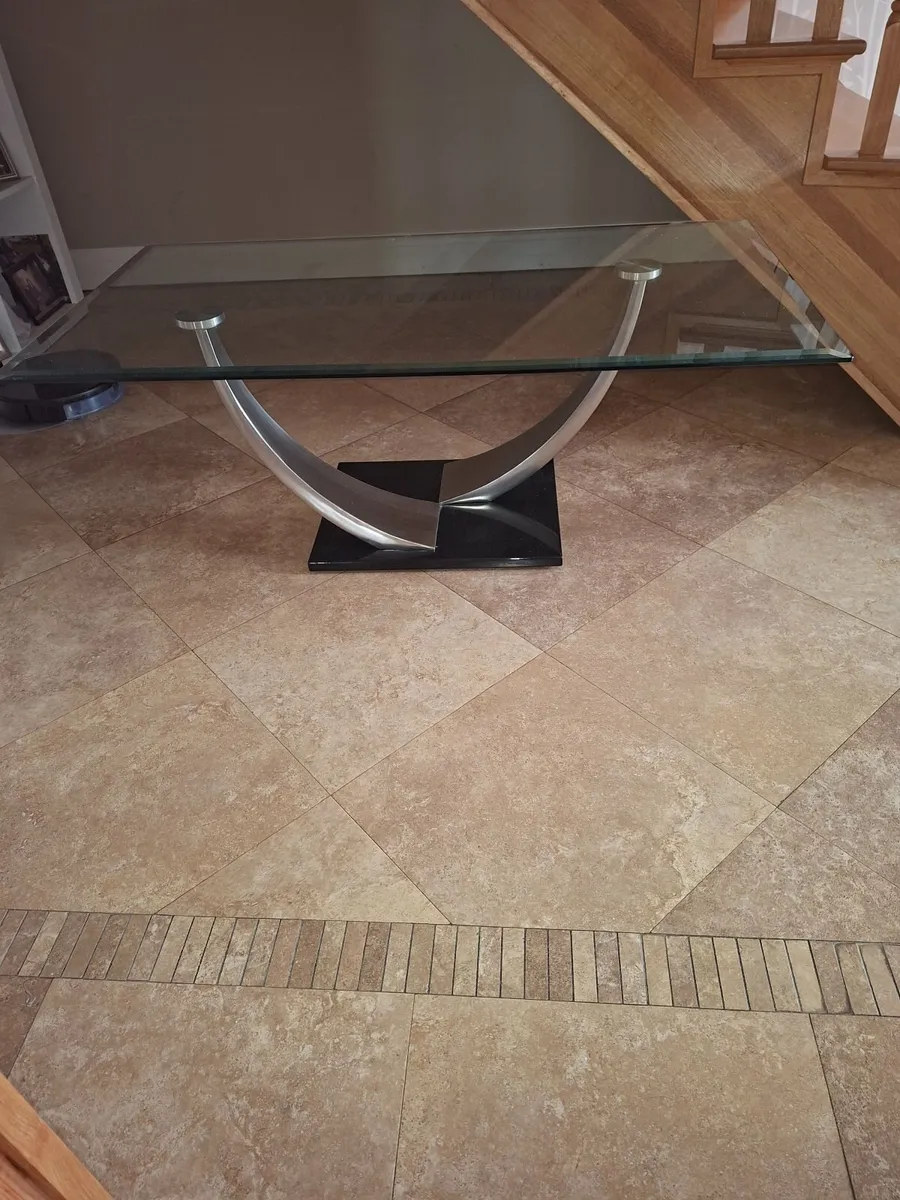 Coffee table - Image 1