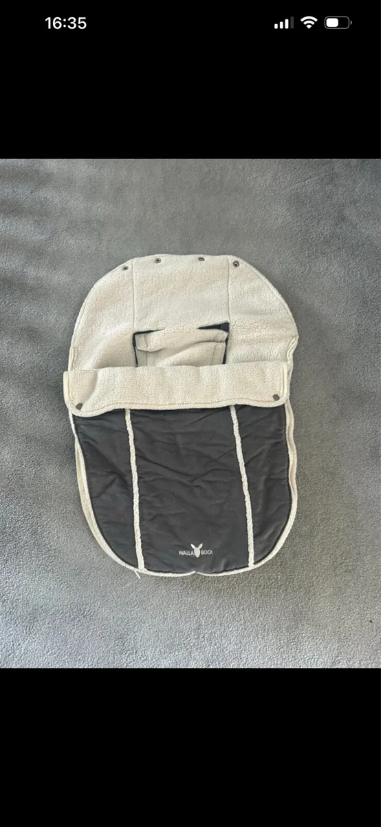 Car seat footmuff - Image 1