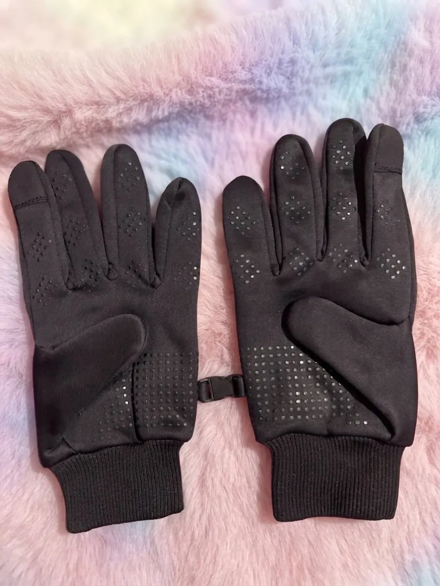 winter gloves - Image 1