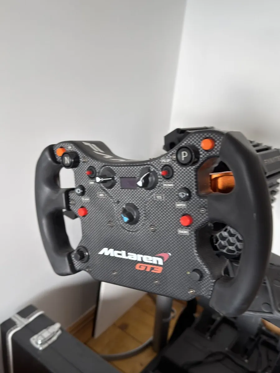 Fanatec CSL Elite McLaren GT3 8nm - Image 1