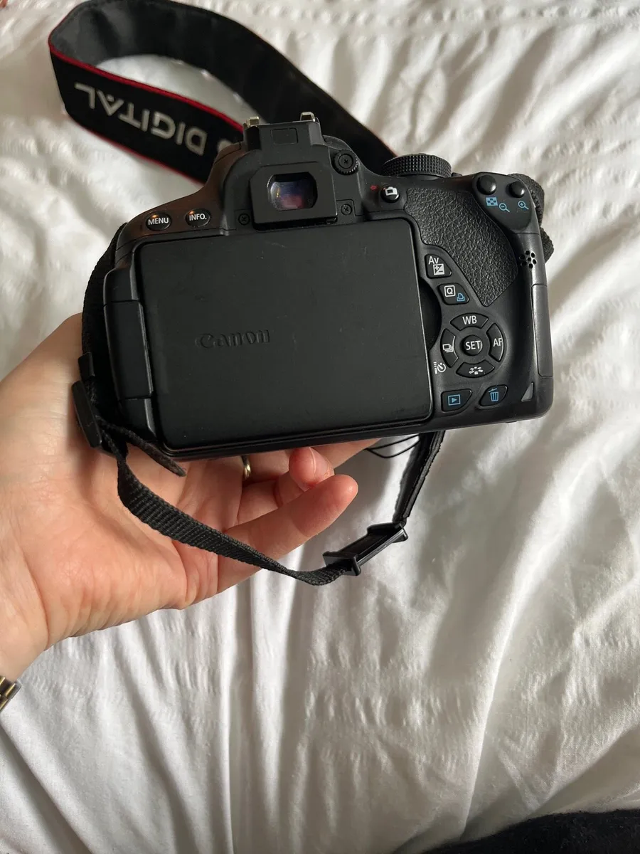Canon 700D - Image 4