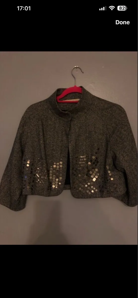 Ladies blazer size m €10 - Image 1