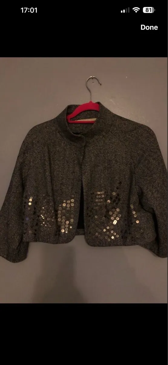 Ladies blazer size m €10 - Image 4