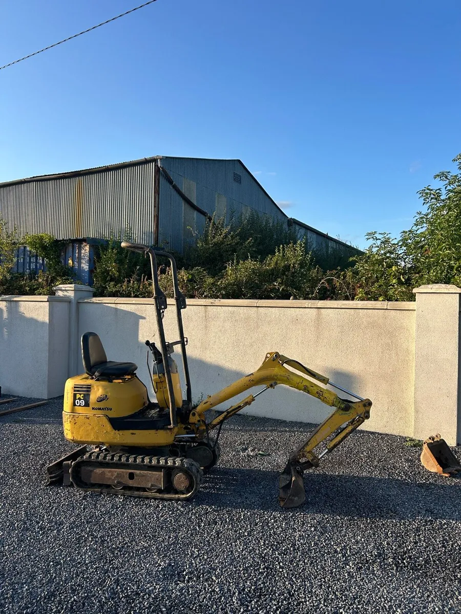 komatsu 1 ton digger - Image 1