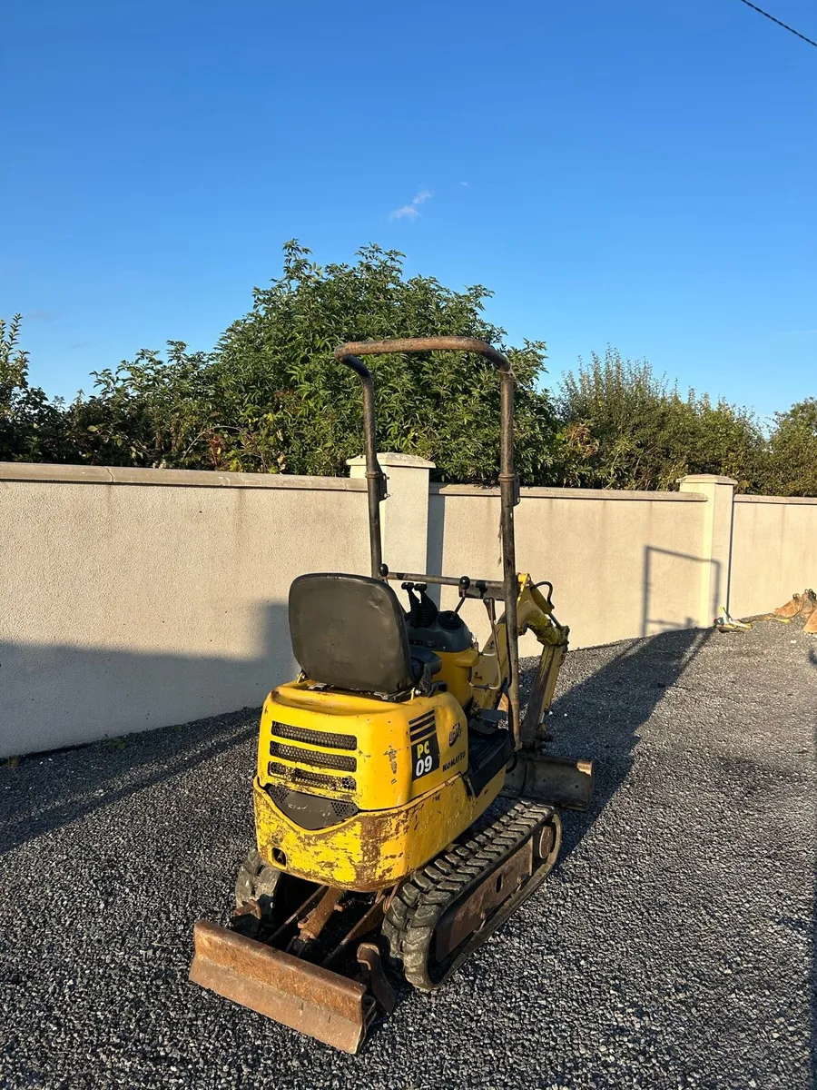 komatsu 1 ton digger - Image 3