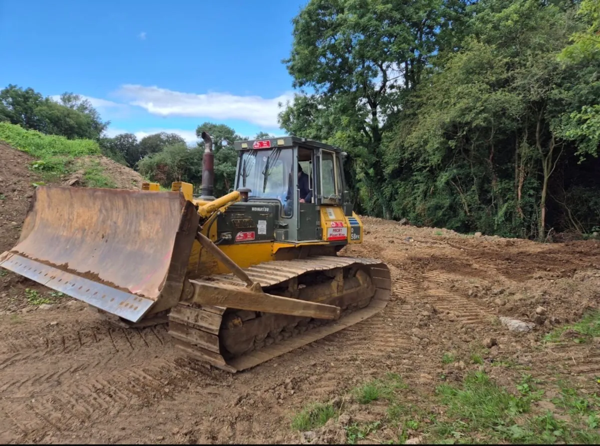 Komatsu dozer / digger - Image 1