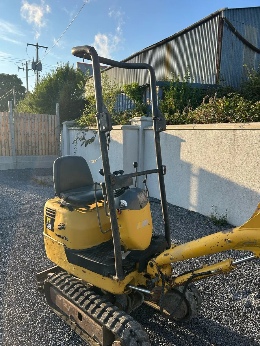 komatsu 1 ton digger - Image 2