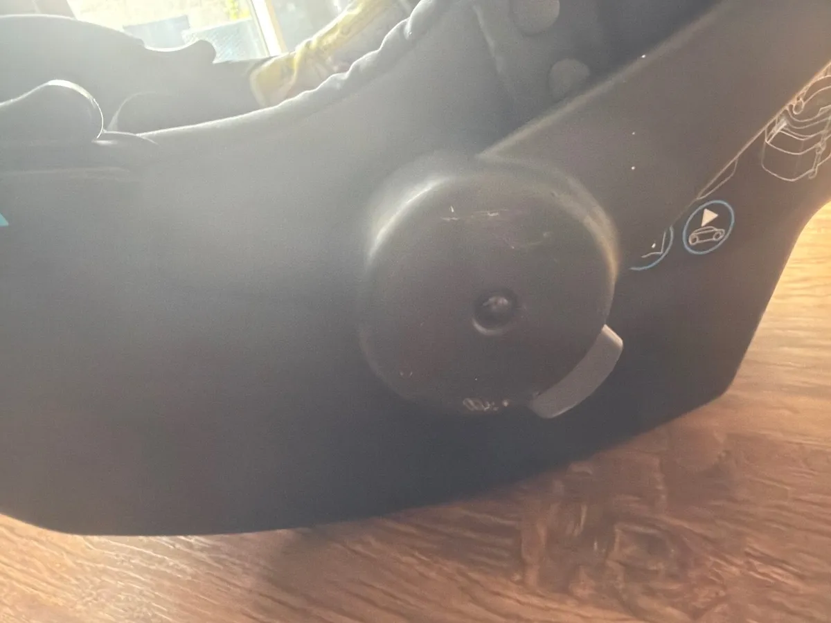 Baby Car seat - Image 4
