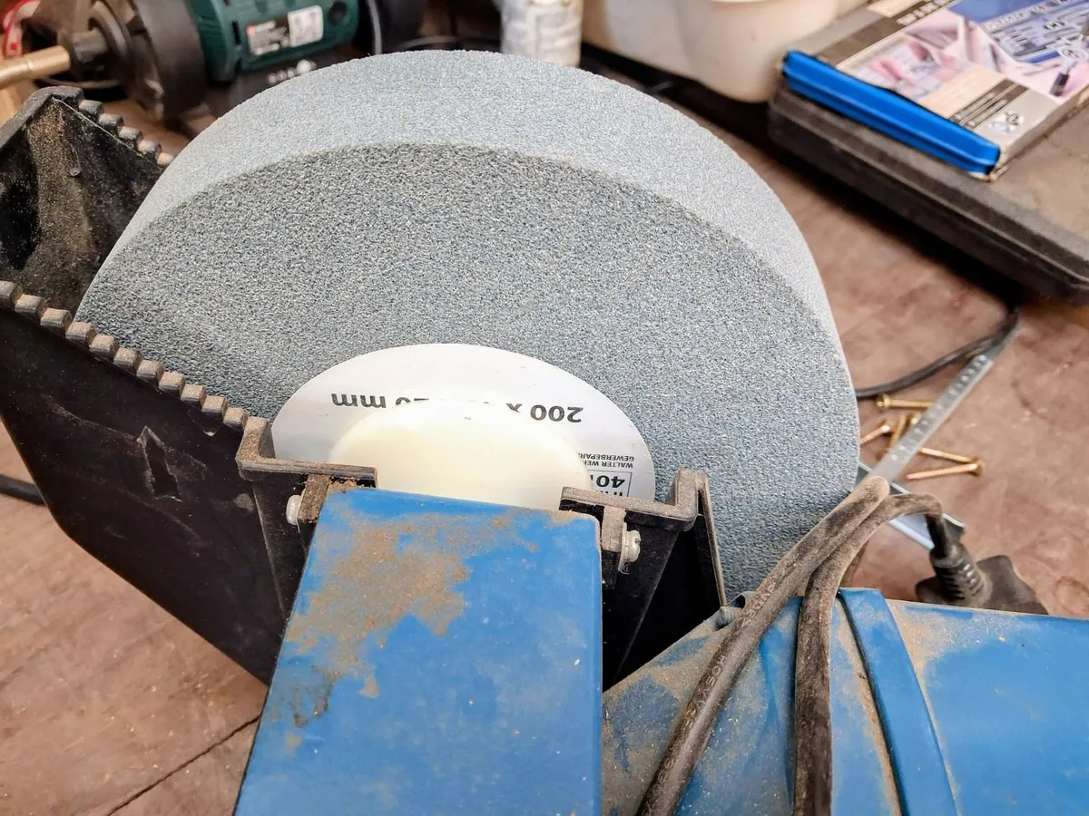Workzone Wet and Dry Bench Grinder - Image 2