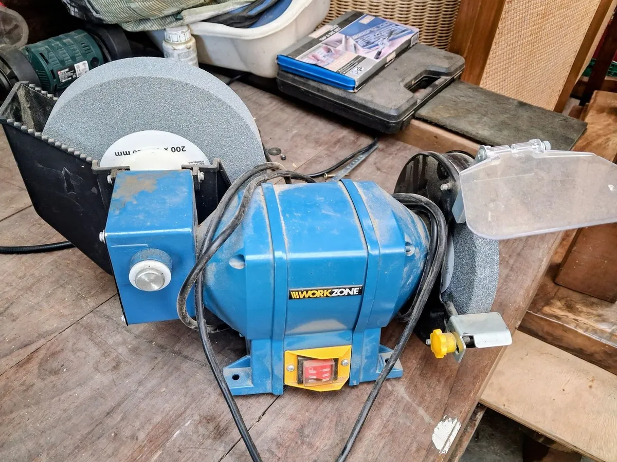Workzone Wet and Dry Bench Grinder - Image 3