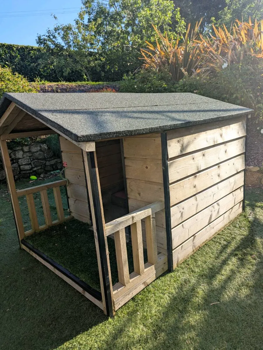Dog house, kennel - Image 1