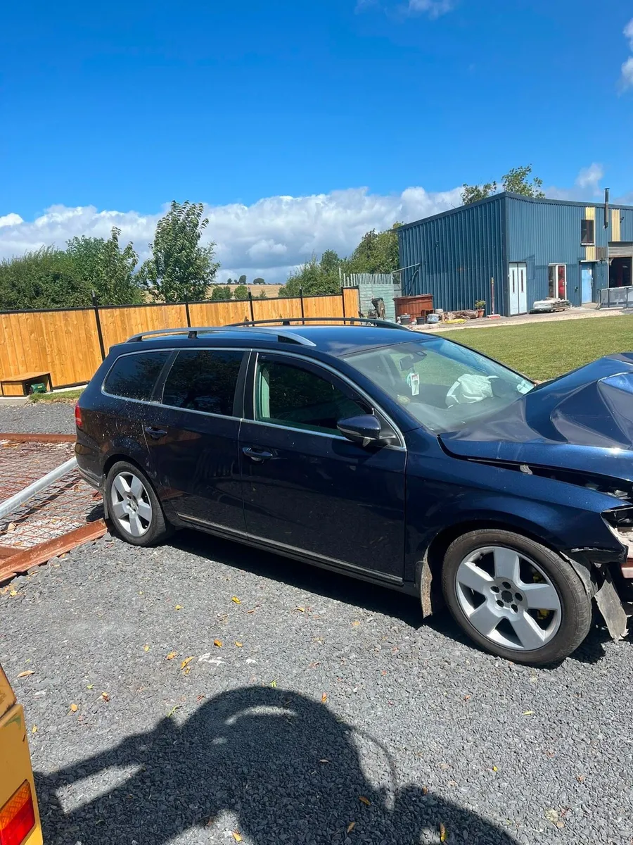 B7 Passat estate for breaking - Image 4