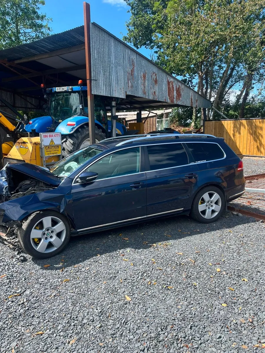 B7 Passat estate for breaking - Image 2