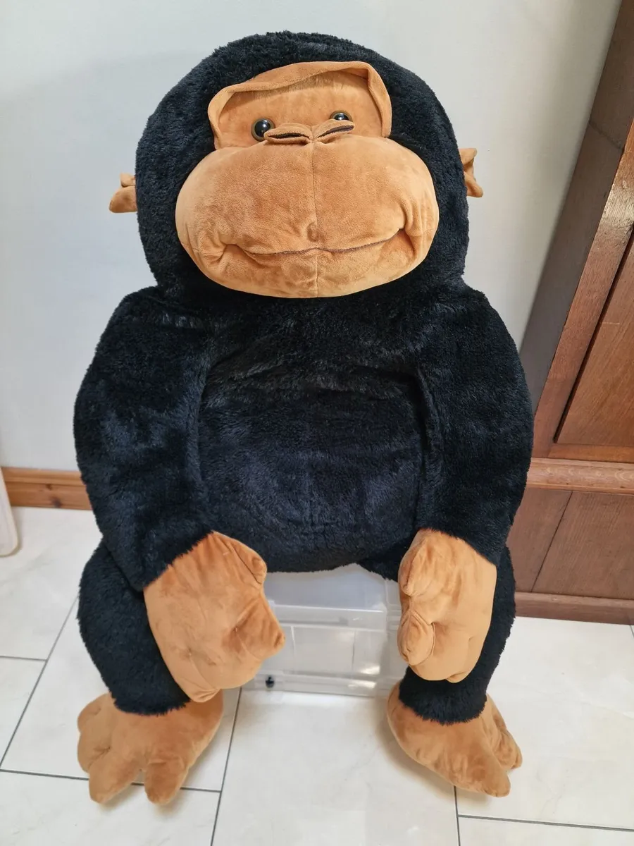 Extra Large Gorilla - Image 1