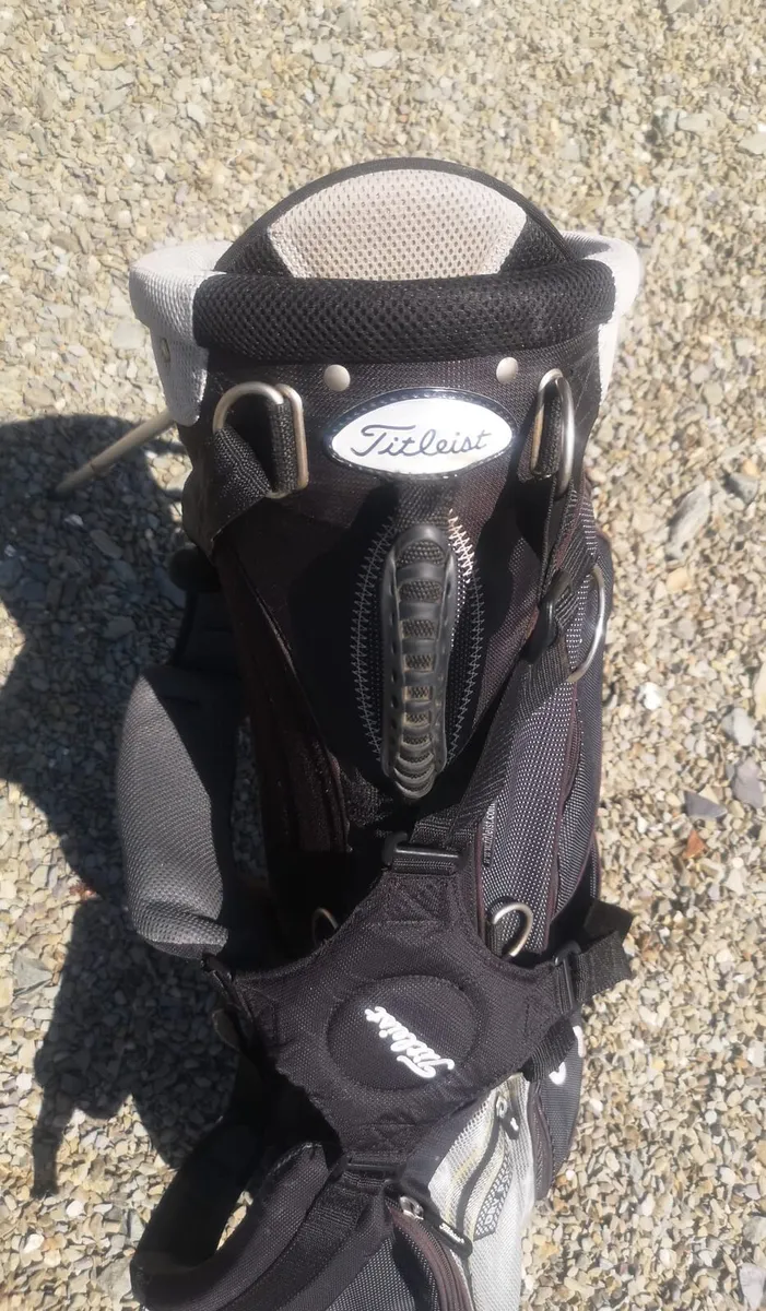 Titleist stand bag. Vg condition No issues - Image 4