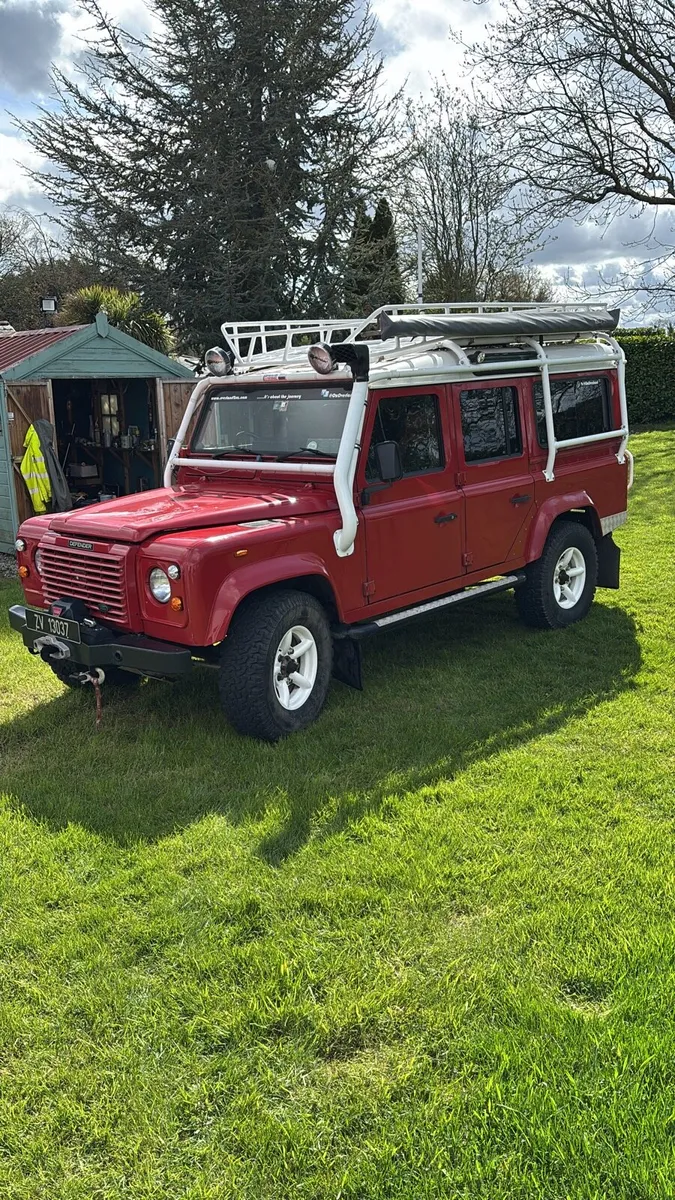 Land Rover - Image 1