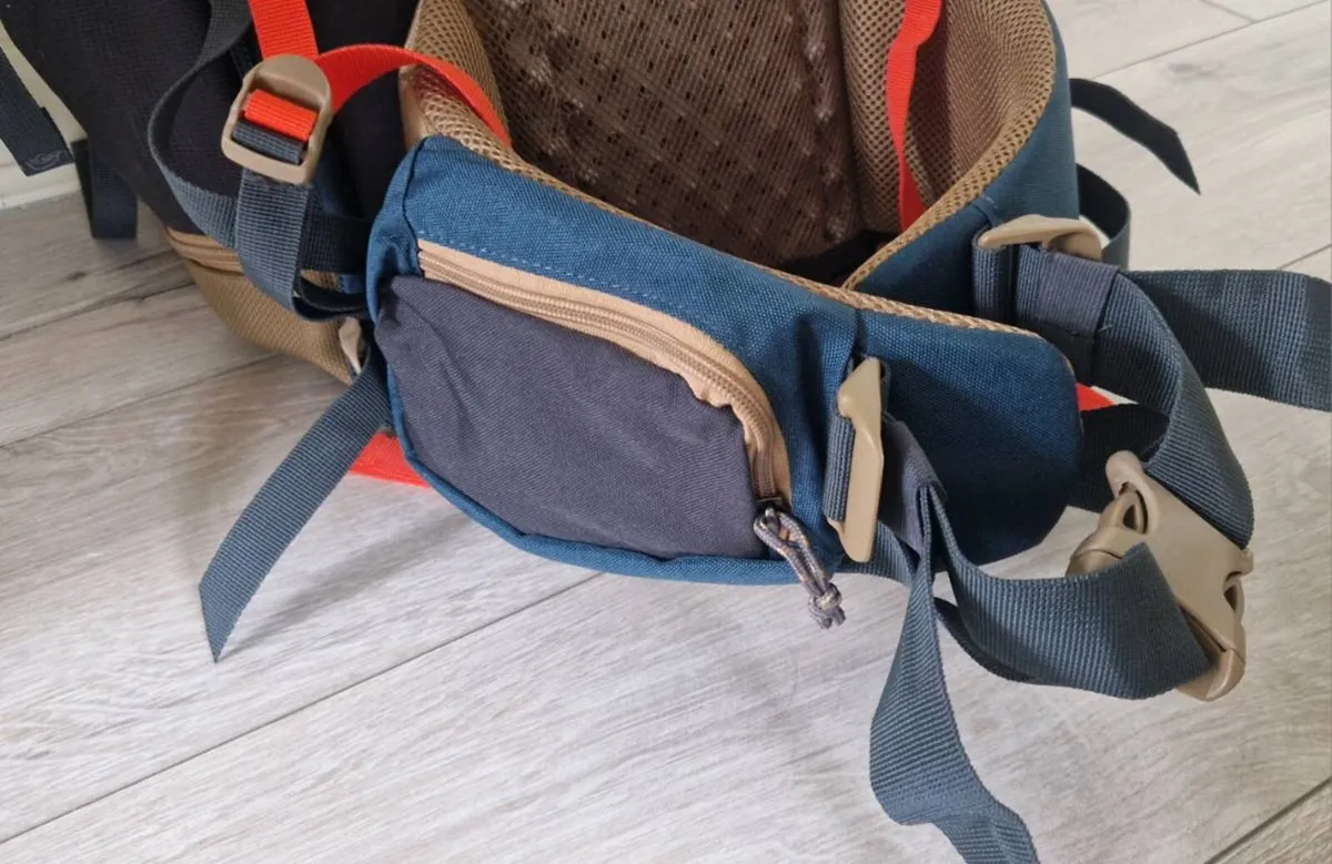 Quechua 70 litre hiking backpack - Image 3