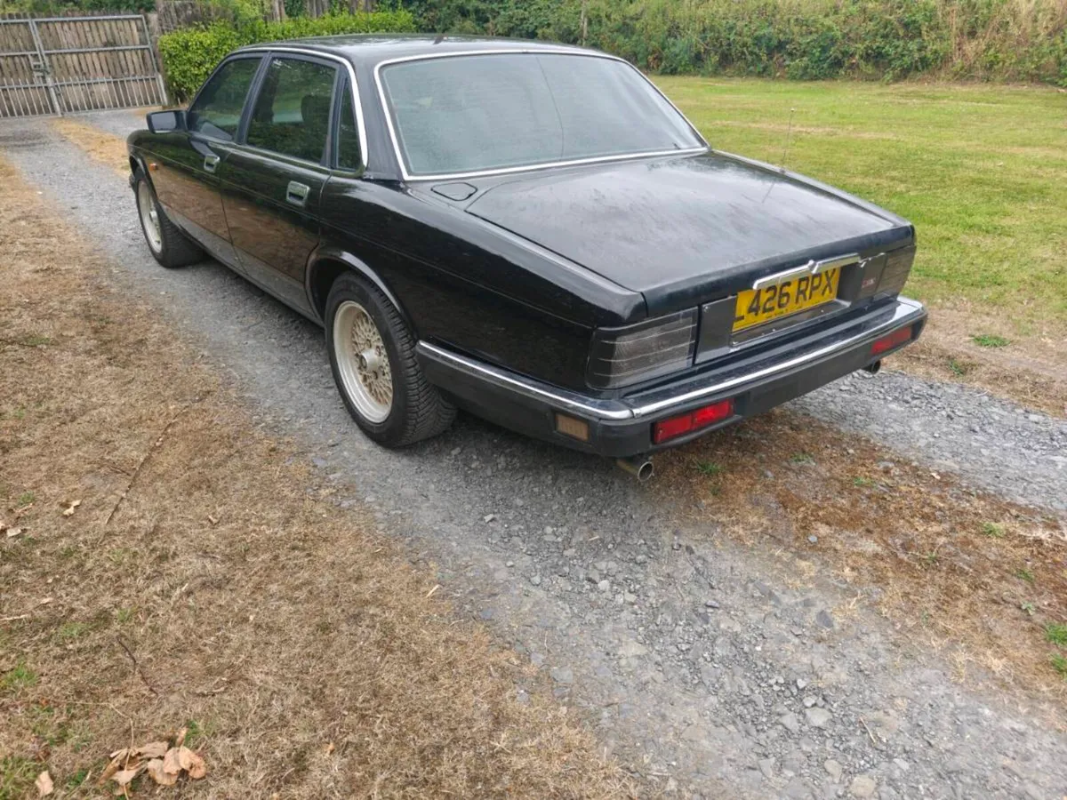 Jaguar xj6 - Image 2