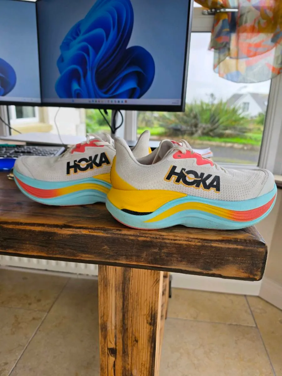 Hoka Skyward x - Image 1